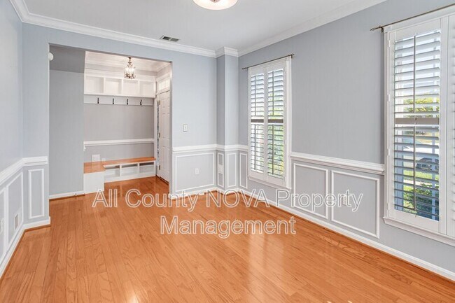 Building Photo - 2729 Celestial Dr