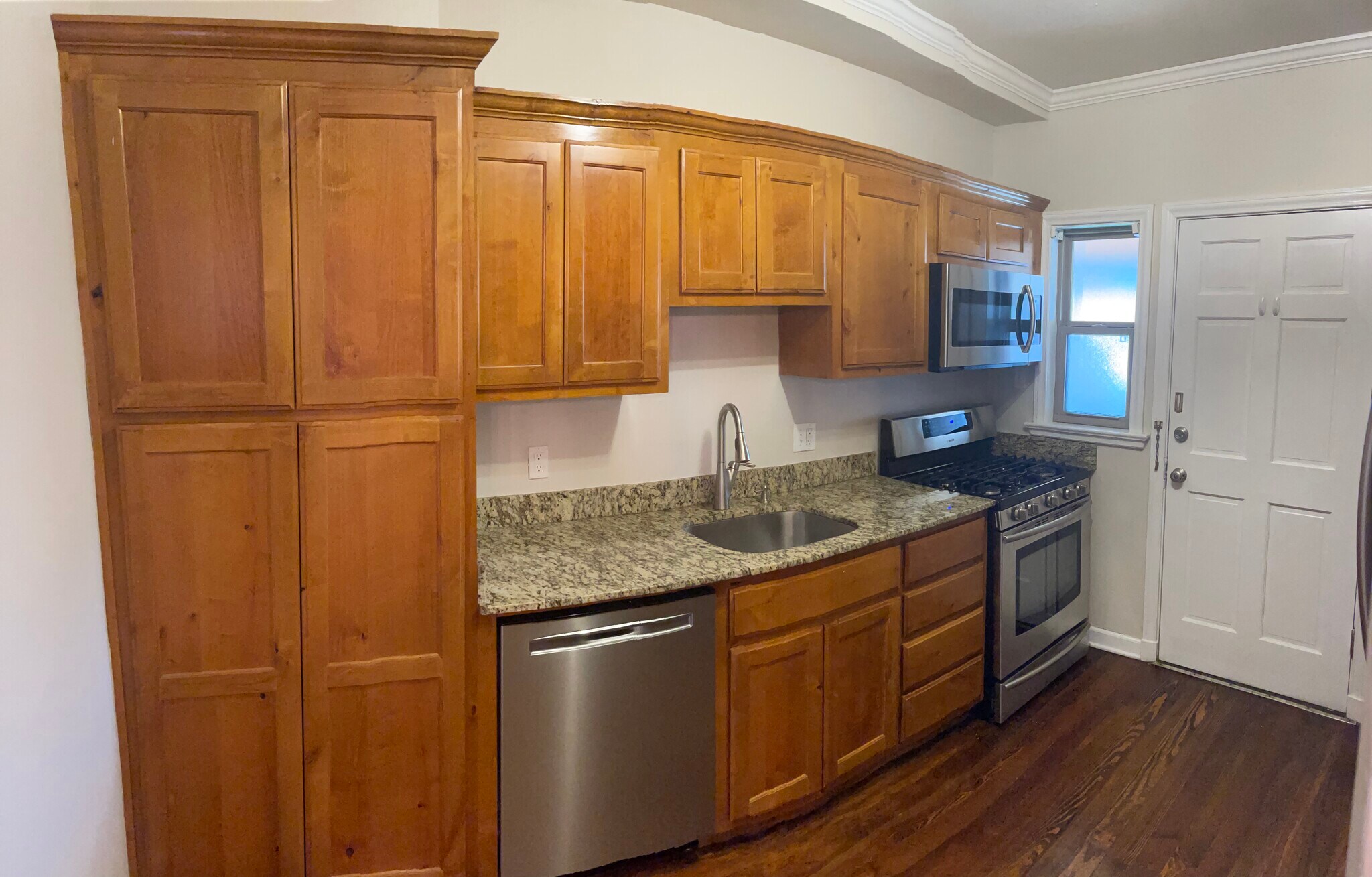 Building Photo - 1216 S Saint Louis Ave