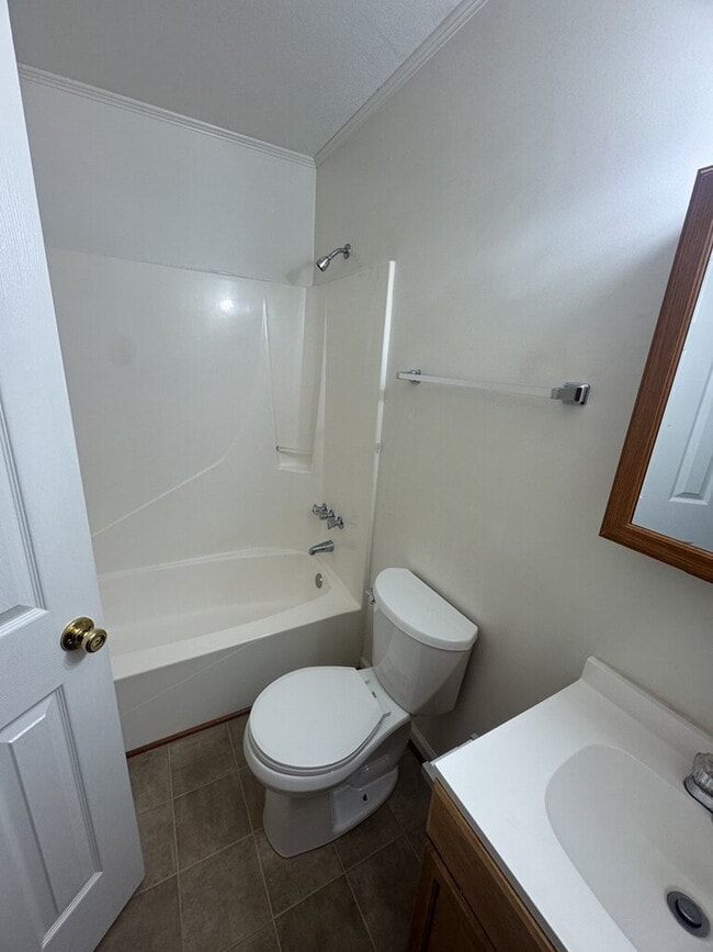 Building Photo - 101 Garden Pl