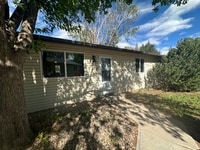 Building Photo - 1323 Cherry St