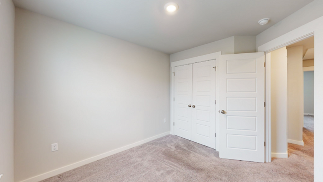 Building Photo - 1736 Frodo Wy