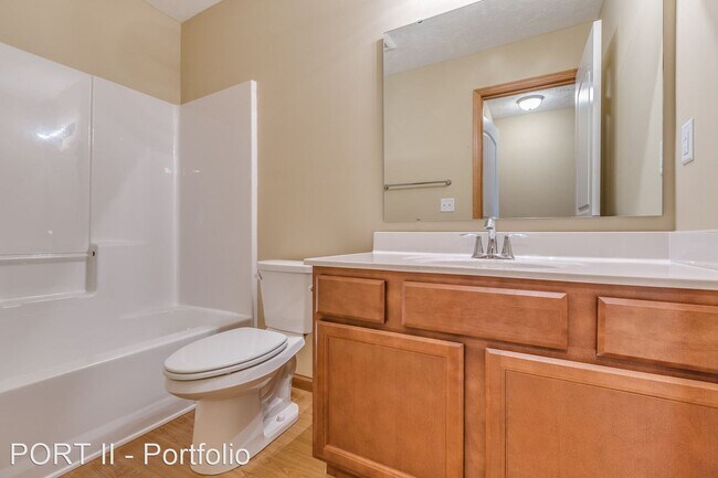 Building Photo - 3 br, 1 bath House - 377 Station 44 Pl Uni...