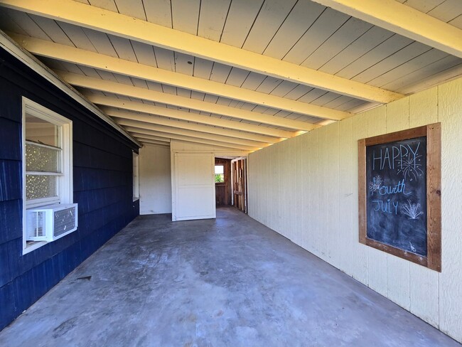 Building Photo - 2946 E 1st Ave