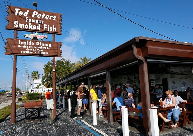 Building Photo - 6965 Avenue des Palais