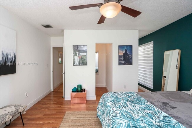 Building Photo - 3155 Jackson Ave