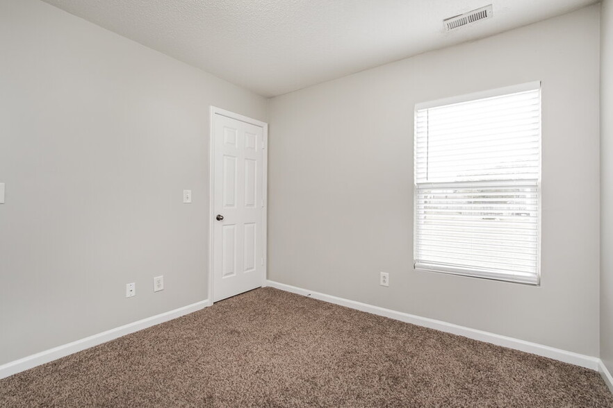 Building Photo - 3532 Kernstown Dr