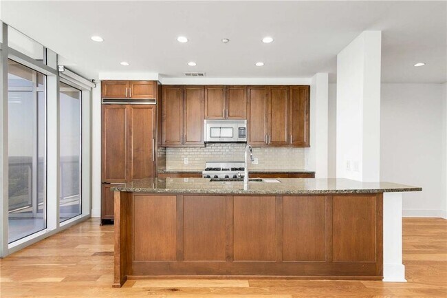 Building Photo - 3630 Peachtree Rd