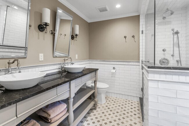 Building Photo - 72 Navesink Ave