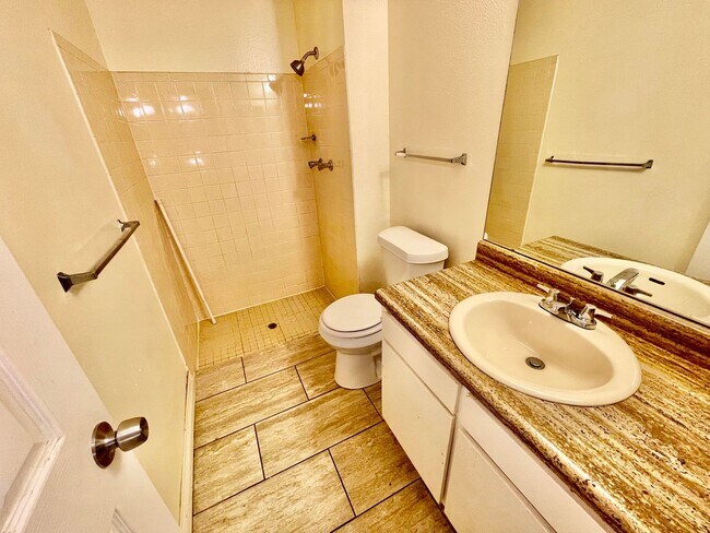 Building Photo - 5731 W 92nd Ave