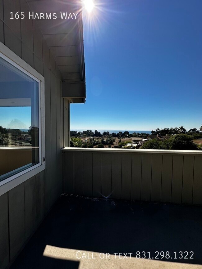 Building Photo - Expansive 4 Bed, 2 Bath La Selva Beach Hom...