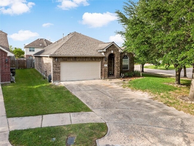 Building Photo - 13601 May Pine Ct