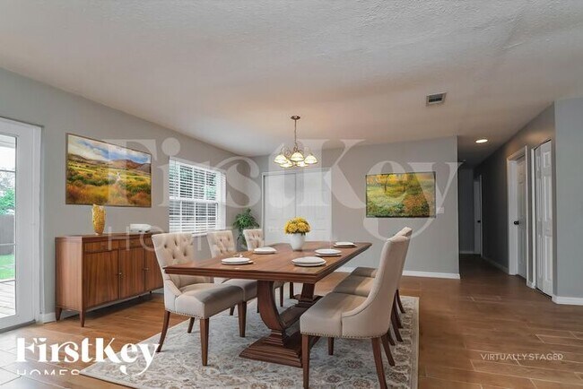 Building Photo - 6229 Florida Cir N