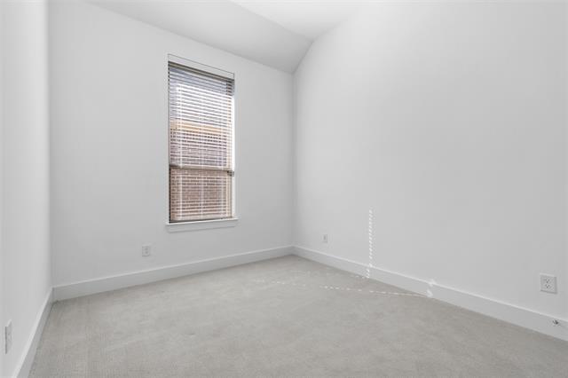 Building Photo - 4005 Crossroads Ct