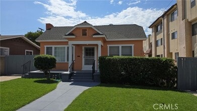 Building Photo - 416 W Lexington Dr