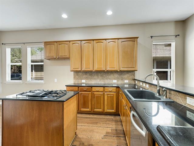 Building Photo - 4901 Newbridge Dr