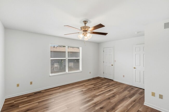 Building Photo - 2412-2414 Calder Ct.