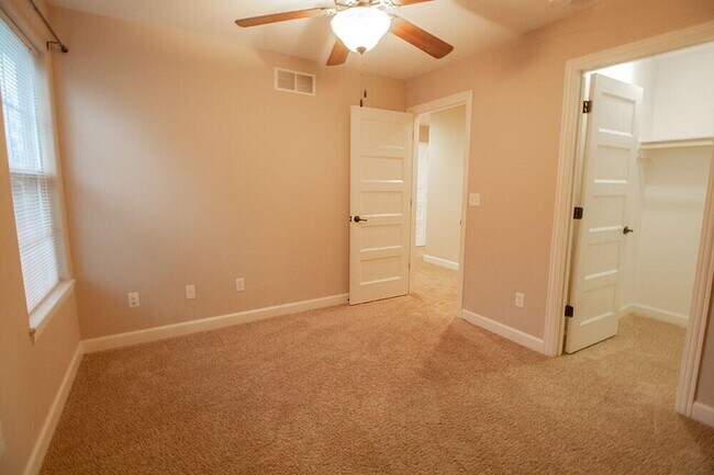 Building Photo - 7413 Rosedown Dr