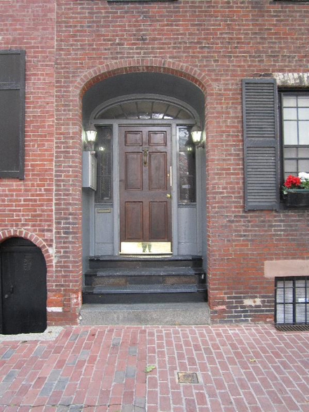 Building Photo - 26 Fayette St