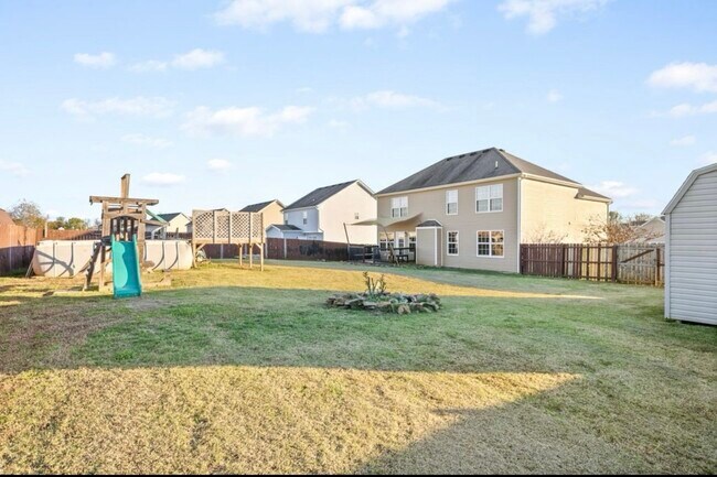 Building Photo - 1354 Loren Circle