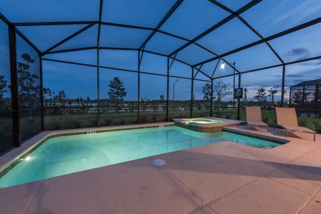 Building Photo - 4821 Kings Castle Cir