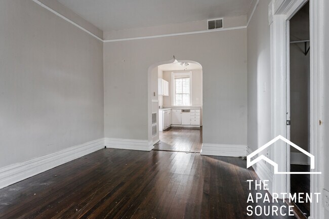 Building Photo - 2031 W Moffat St