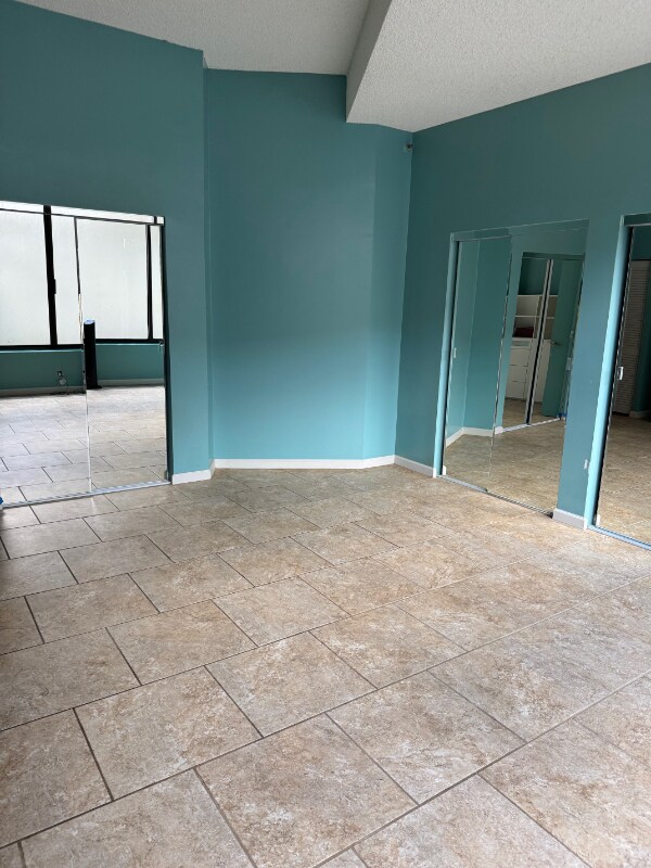 Building Photo - 1088 Bishop St