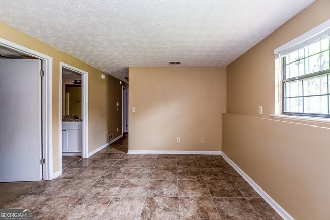 Building Photo - 1306 Muirforest Dr