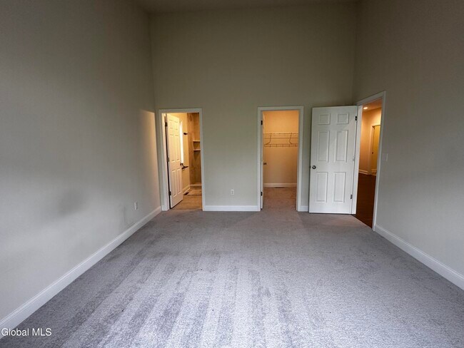 Building Photo - 20 Harbor Ln