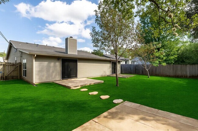 Building Photo - 5507 Porsche Ln