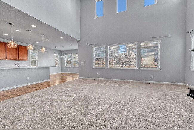 Building Photo - $2,950.00 - 3 Bedrooms, 2.5 Bathrooms, Single Family Home in Circle Rock with Cozy Fireplace!