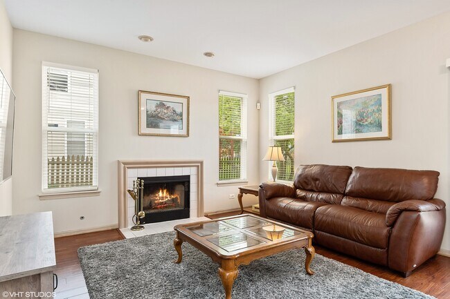 Building Photo - 1085 Red Clover Dr