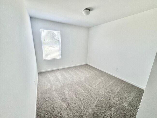 Building Photo - NEW 4 br 2.5 ba with loft and private study in the Kensington community READY MAY 2026