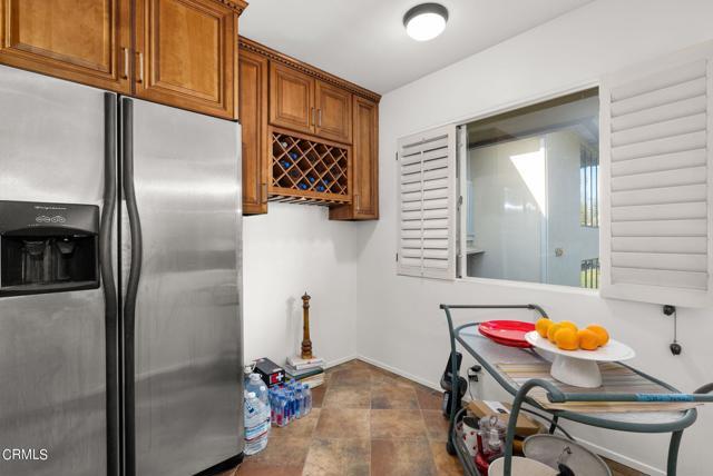 Building Photo - 945 S Orange Grove Blvd