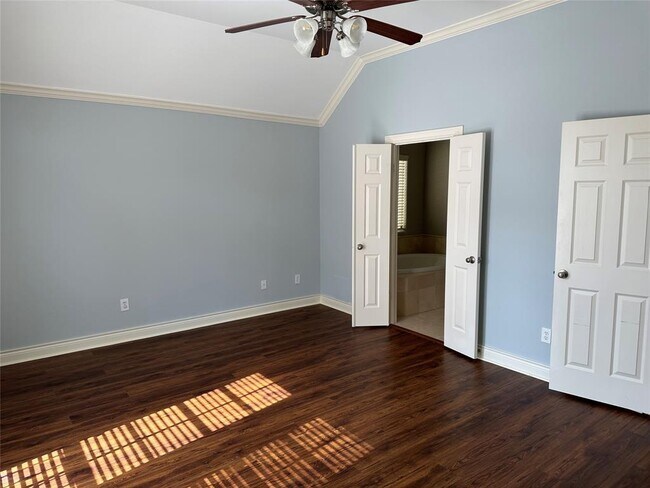 Building Photo - 3444 Cline St