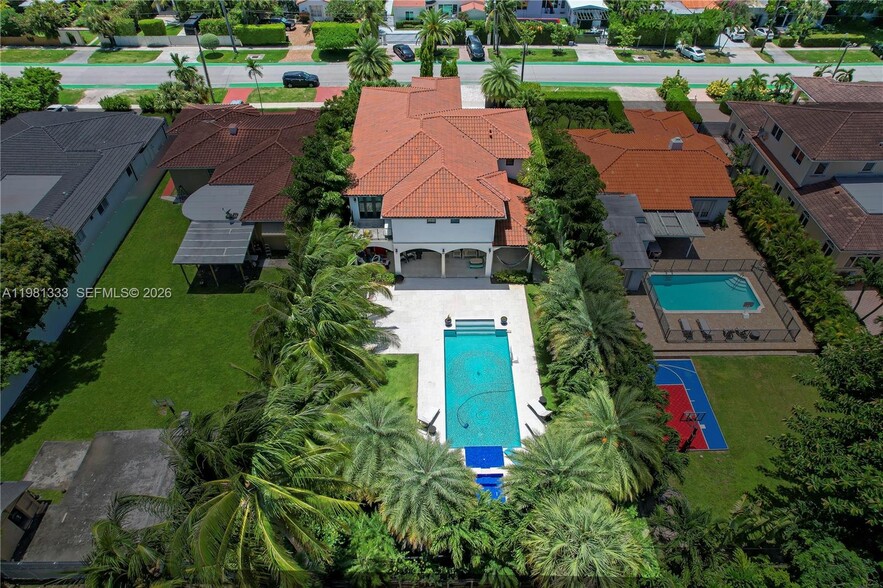 Building Photo - 3747 Prairie Ave