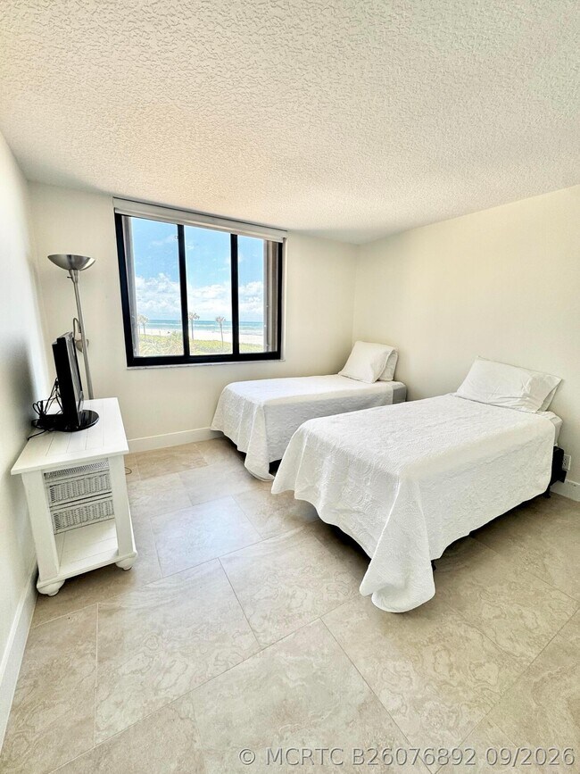 Building Photo - 100 Ocean Trail Way