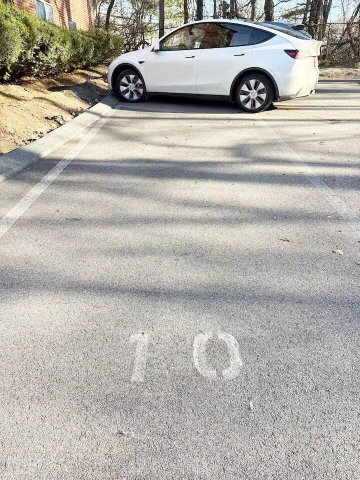 Building Photo - 6 Norumbega Ter