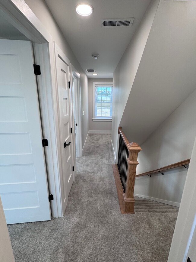 Building Photo - Beautiful 3-Bedroom Home with Historic Charm