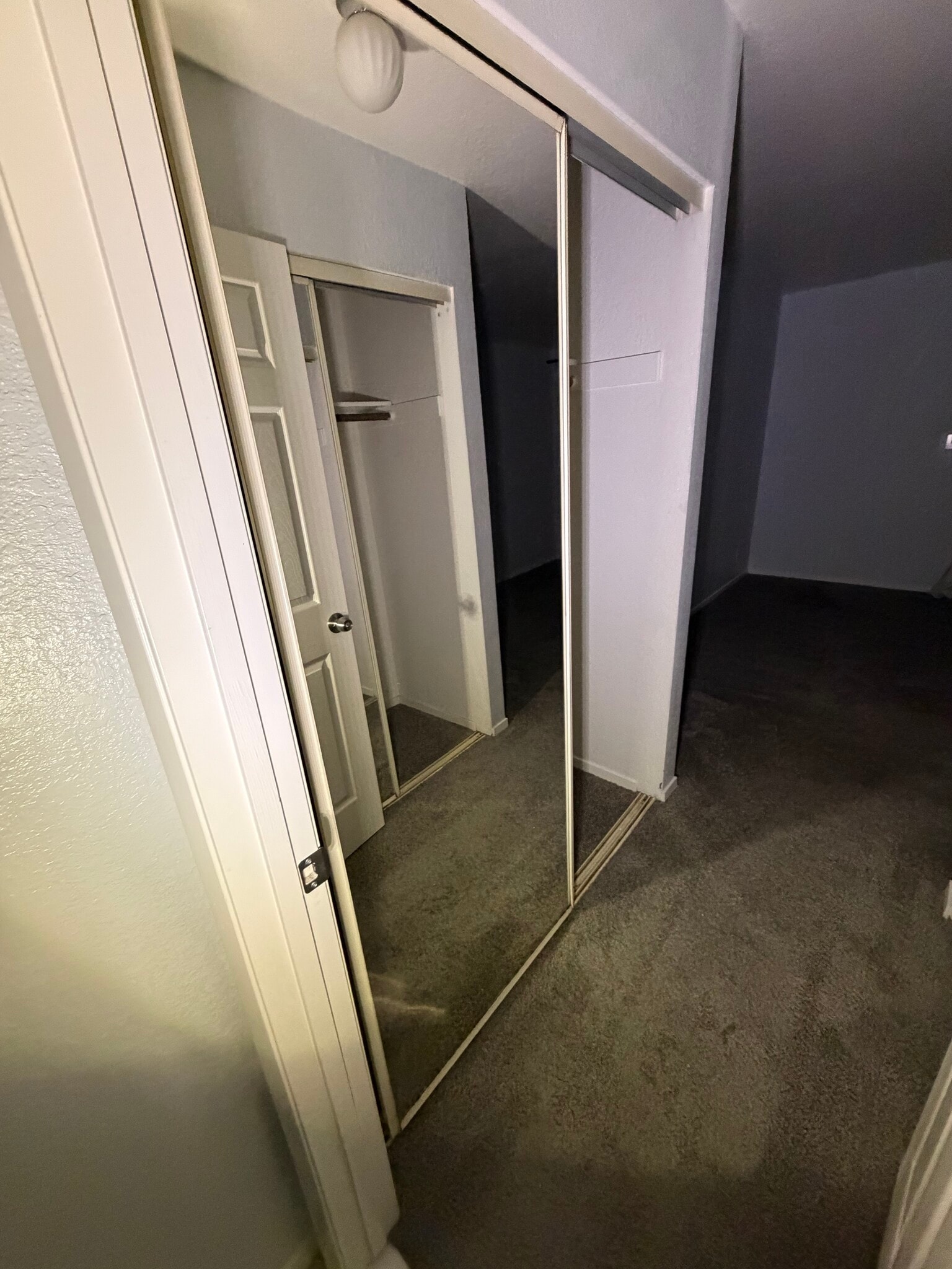 Building Photo - 720 Sunrise Ave