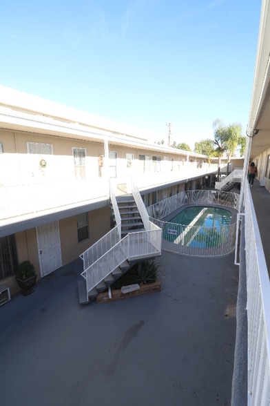 Building Photo - 5457 Laurel Canyon Blvd