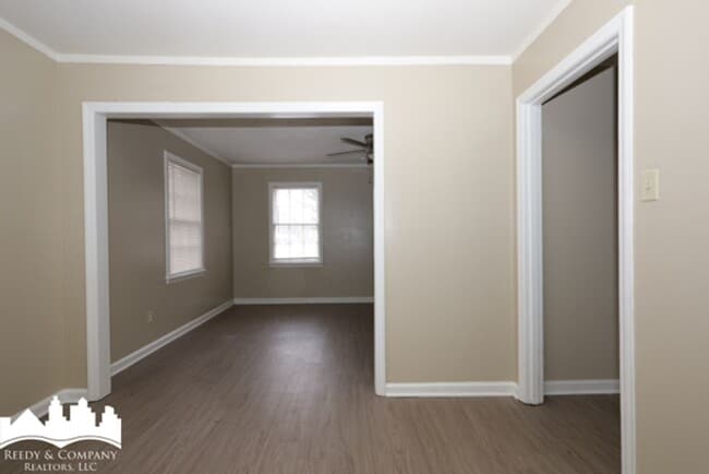 Building Photo - National/Guernsey Duplex