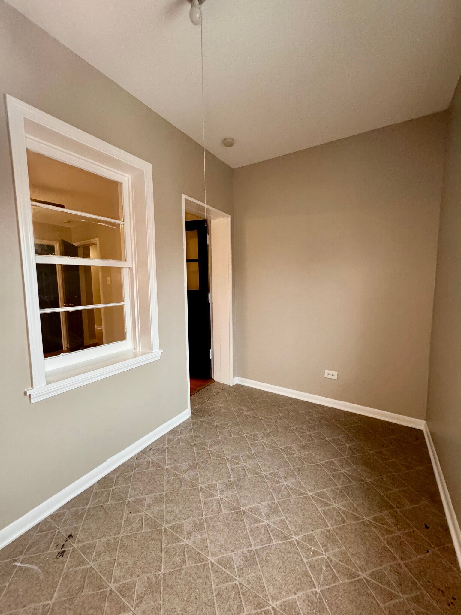 Building Photo - 9126 keating ave