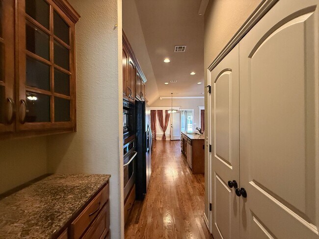 Building Photo - COMING SOON- 3 Bedroom With Whole House Generator, Bonus Room, Pet Friendly