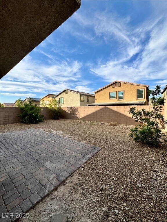 Building Photo - 2300 Sky Island Dr