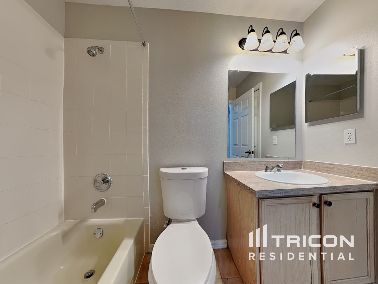 Building Photo - 2802 River Ridge Dr