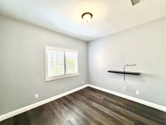 Building Photo - Beautifully Renovated 4 Bedroom Home with INCLUDED Solar, Large Backyard & Gazebo