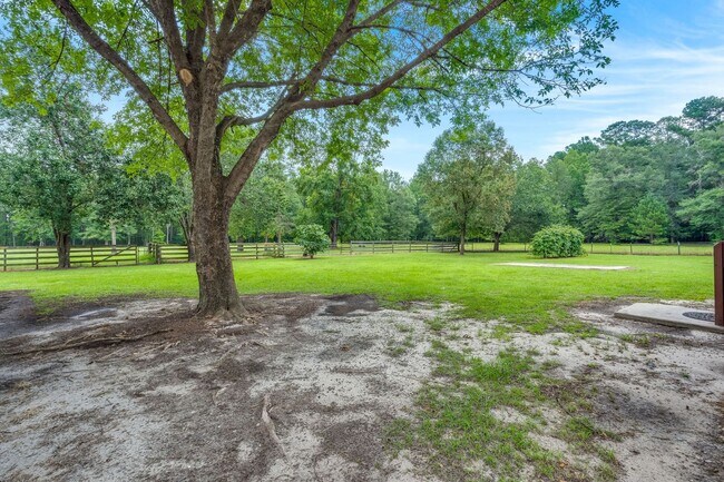 Building Photo - beautifully refreshed 3-bedroom, 2-bath home offering peaceful country living with modern updates!