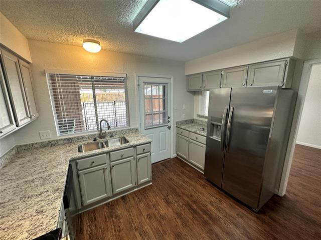 Building Photo - 1305 Lovell Dr