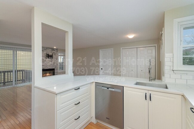 Building Photo - 7579 Cross Gate Ln