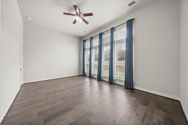 Building Photo - 3907 Pinecrest Peak Dr